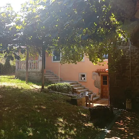 Holiday home Casa De Lorenzo Silleda