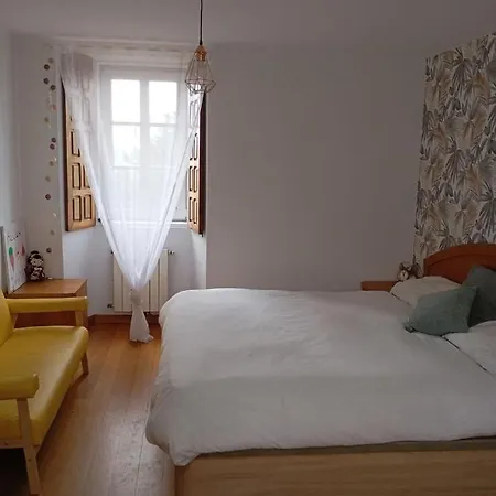 Casa De Lorenzo *